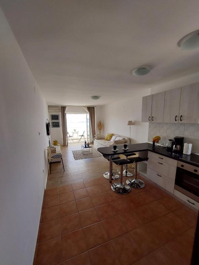 자드라보노 Apartman Iskra 아파트 외부 사진